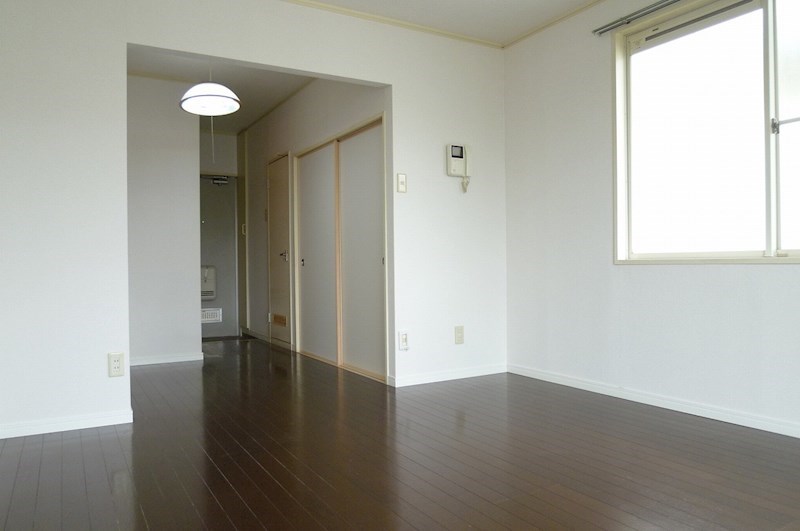 ピュアハイツ 2面採光の明るいおい部屋