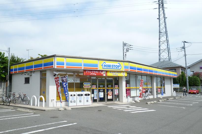 エクセル満蓉 コンビ二：ミニストップ／秦野松原町店　30m