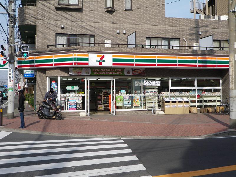 N2K コンビ二：セブンイレブン梶ヶ谷駅入口店　640m
