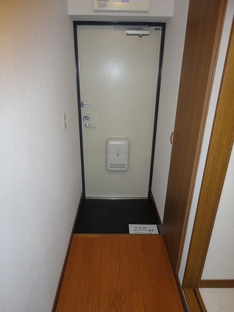 エミネンスハウスⅡ A 防犯上安心のディンプルキー