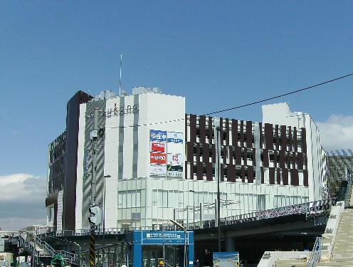 SEVEN＆ONE ショッピング施設：トツカーナ　520m