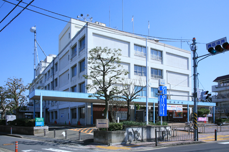 モンテベルデ横浜中央 役所：横浜西区役所　250m