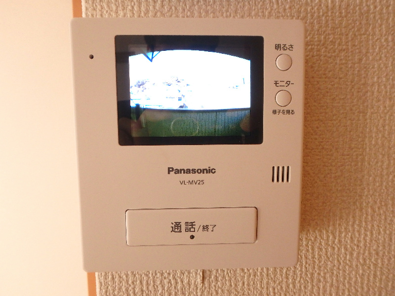ディアコート横浜 なんとモニター付きインターホン付き！