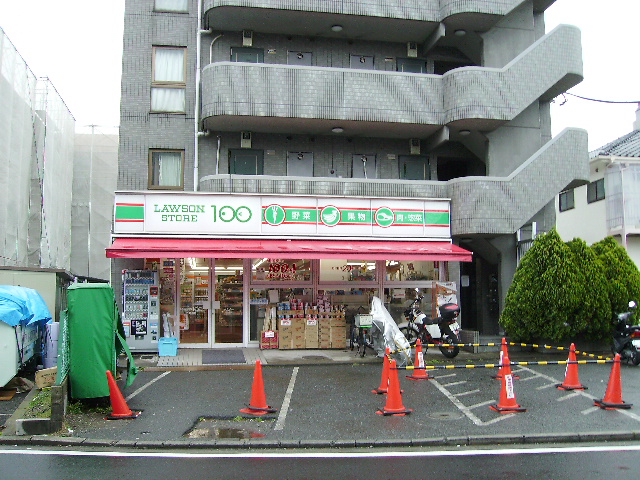 Perle コンビ二：ローソン　300m