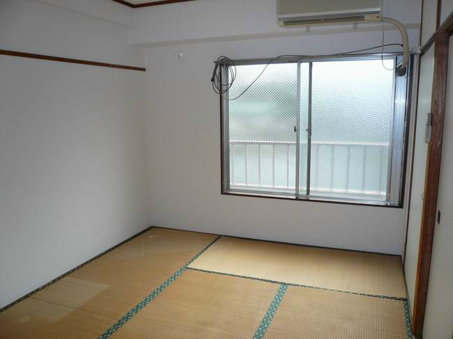 菊池ビル 押入れ付きです