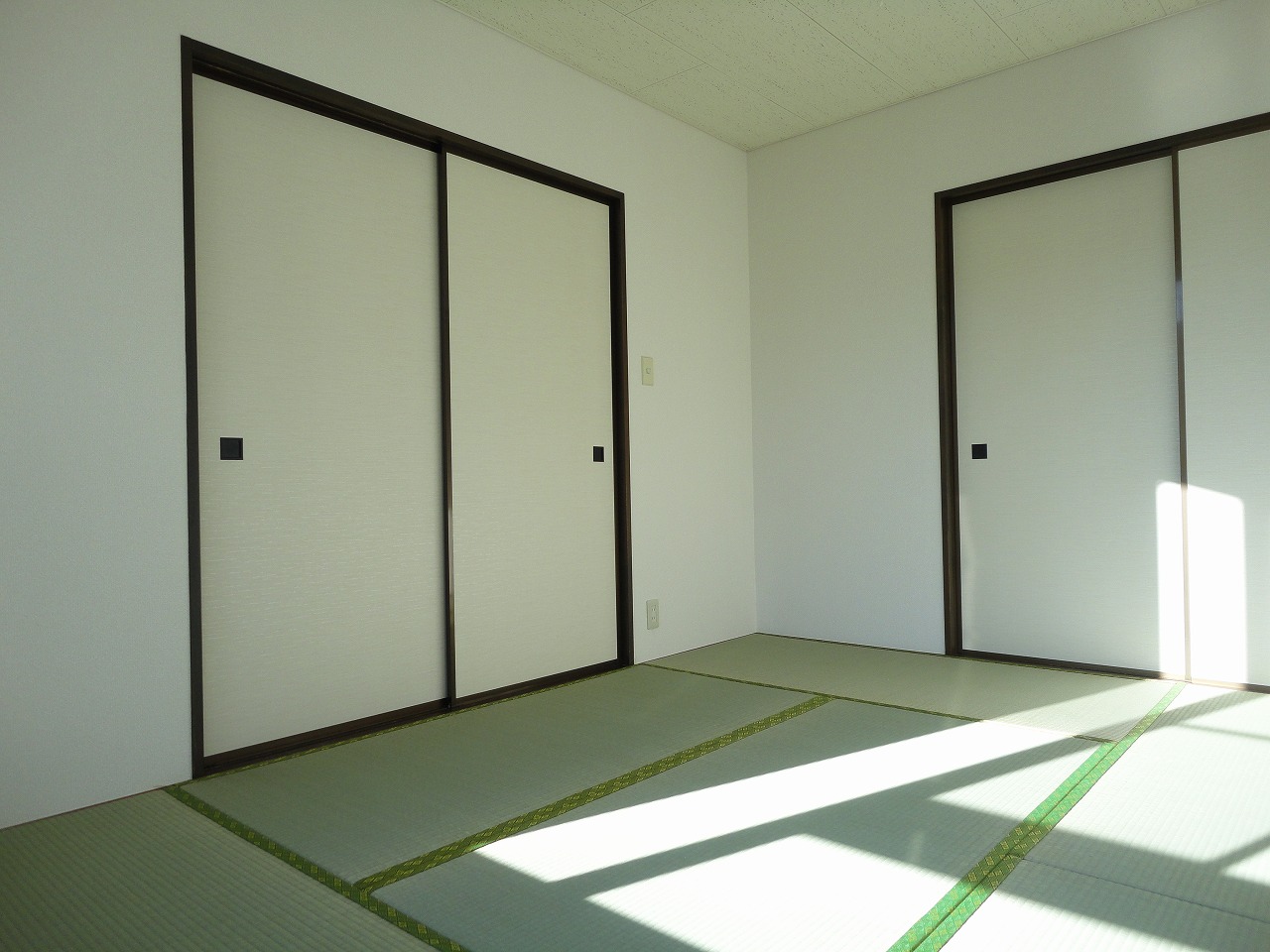 ウエスト一番館 落ち着く和室です