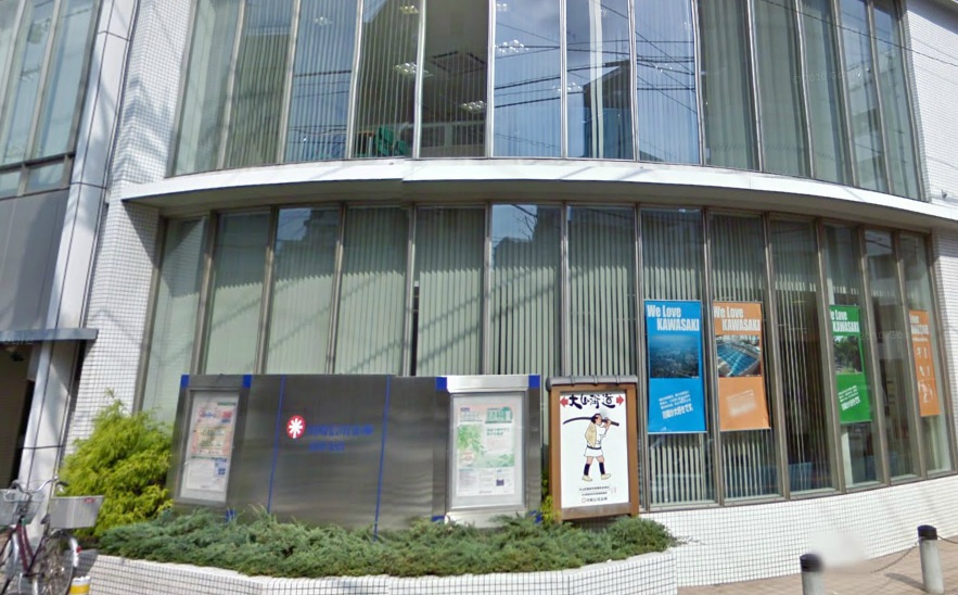 グレイスコート 銀行：川崎信用金庫高津支店　400m