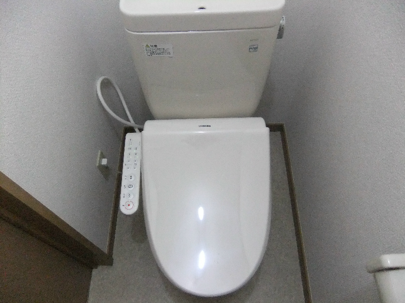 メゾンルペール ウォシュレット付いてます