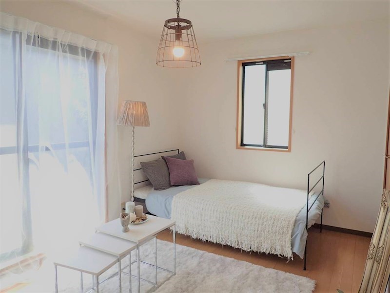 レインボーパーク 窓が多いお部屋です。モデルルーム実施中！！
