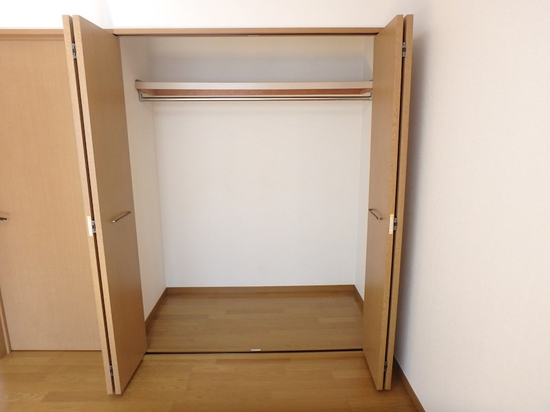 リベルテ代官 クローゼット付きで明るいお部屋
