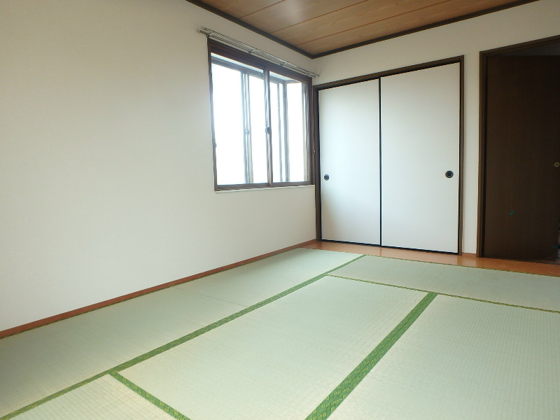 センチュリー幸 夏はひんやり、冬場は暖かい畳の部屋で快適生活