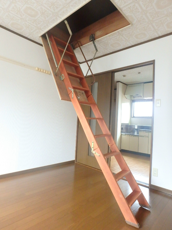 センチュリー幸 なんと屋根裏収納まであります！