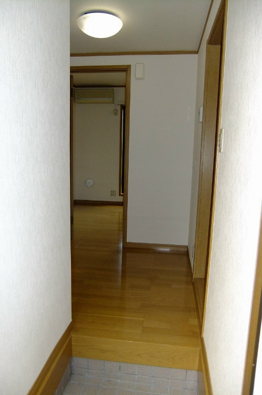ブルーム 玄関から